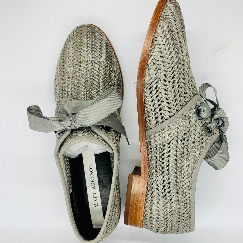 Matt Bernson size 6 flats